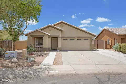 3586 S Moccasin Trl, Gilbert, AZ 85297