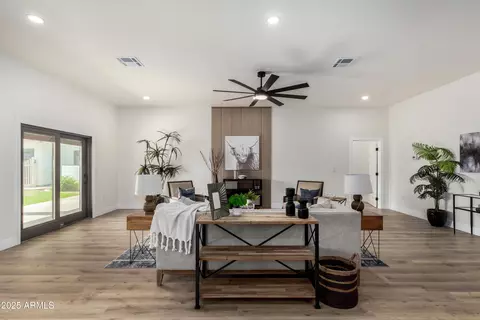 Living - 434 S Jared Dr, Gilbert, AZ 85296 photo 3 of 4