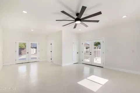 Living - 434 S Jared Dr, Gilbert, AZ 85296 photo 4 of 4