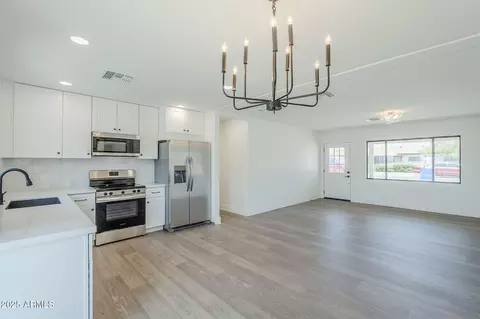 Living - 3609 E Palm Ln, Phoenix, AZ 85008 photo 1 of 5