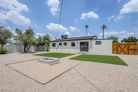 Exterior - 3609 E Palm Ln, Phoenix, AZ 85008 photo 2 of 3
