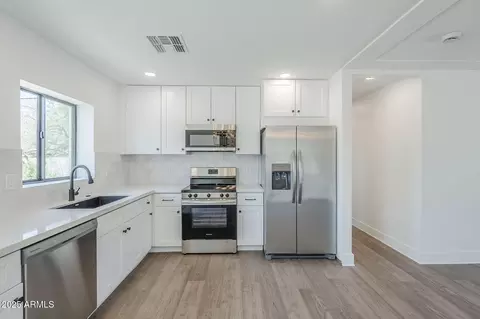 Kitchen - 3609 E Palm Ln, Phoenix, AZ 85008 photo 1 of 3