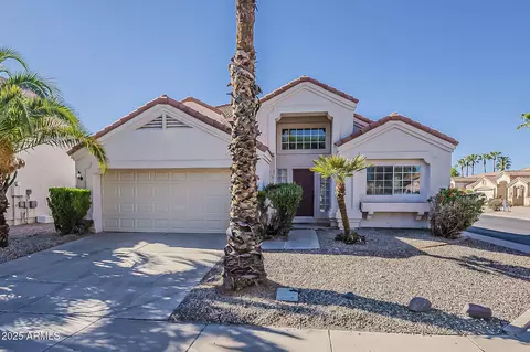 823 W Bradford Dr, Gilbert, AZ 85233