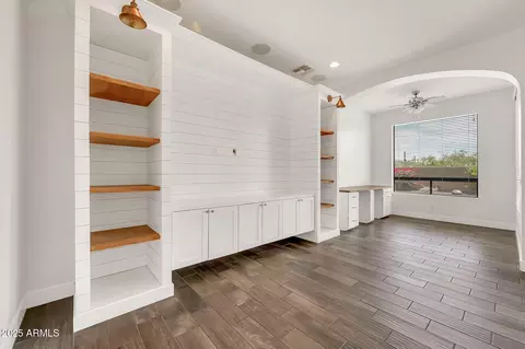 Living - 9017 E June Cir, Mesa, AZ 85207 photo 2 of 4