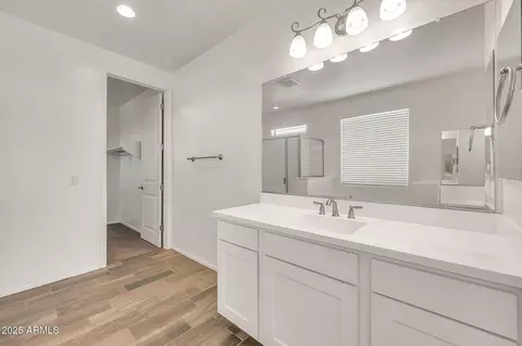 Bath - 9017 E June Cir, Mesa, AZ 85207 photo 3 of 9