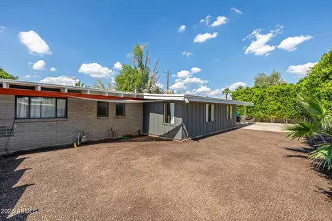 Exterior - 5739 N 11th St, Phoenix, AZ 85014 photo 13 of 17