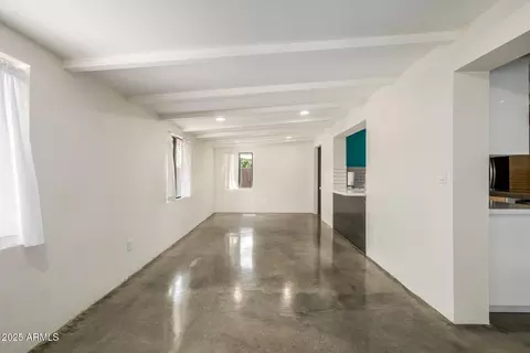 Living - 5739 N 11th St, Phoenix, AZ 85014 photo 5 of 6