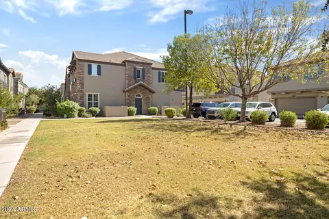 Exterior - 4716 E Red Oak Ln #102, Gilbert, AZ 85297 photo 3 of 6