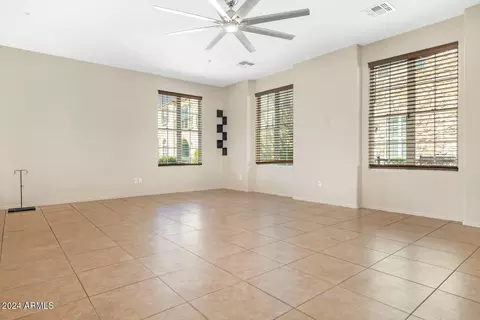 Living - 4716 E Red Oak Ln #102, Gilbert, AZ 85297 photo 2 of 4