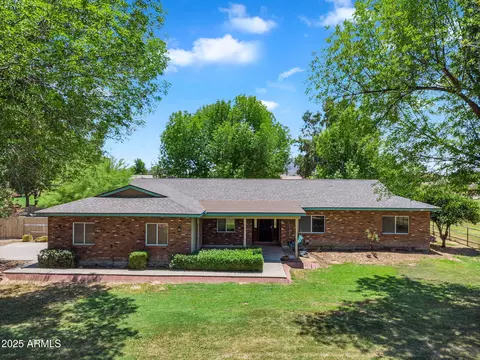 3887 E Via Del Rancho Rd, Gilbert, AZ 85298