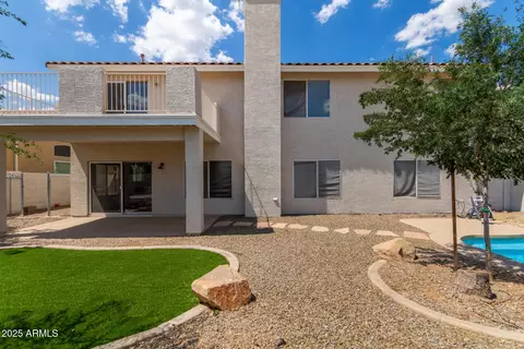 Exterior - 453 E Baylor Ln, Gilbert, AZ 85296 photo 6 of 8