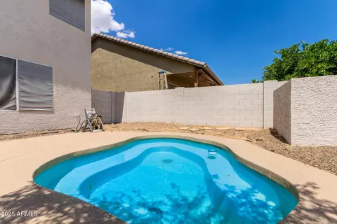 Exterior - 453 E Baylor Ln, Gilbert, AZ 85296 photo 8 of 8