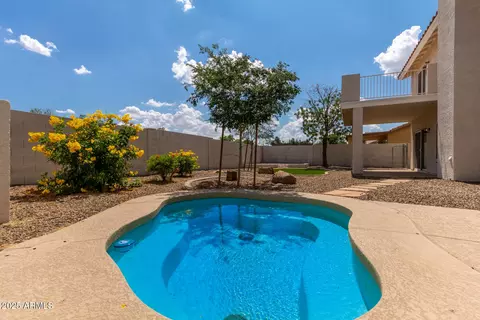 Exterior - 453 E Baylor Ln, Gilbert, AZ 85296 photo 2 of 8