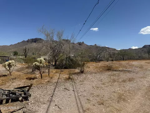 4653 N Valley Dr #-, Apache Junction, AZ 85120