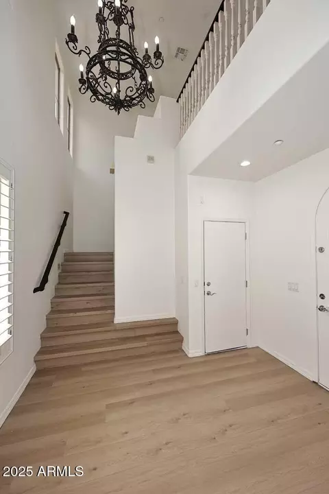 Entry Way - 3931 E Crest Ln, Phoenix, AZ 85050 photo 3 of 4