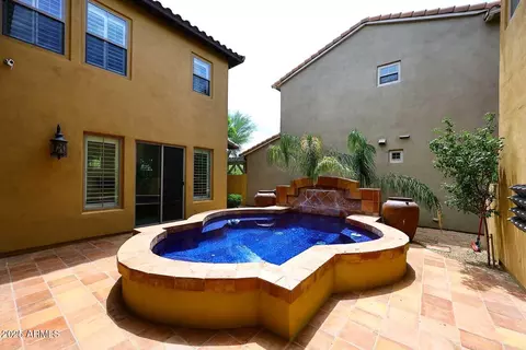Exterior - 3931 E Crest Ln, Phoenix, AZ 85050 photo 10 of 14