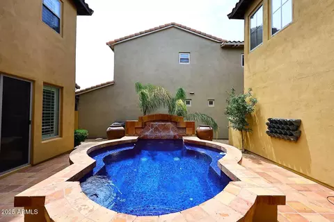 Exterior - 3931 E Crest Ln, Phoenix, AZ 85050 photo 11 of 14