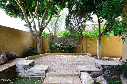 Exterior - 3931 E Crest Ln, Phoenix, AZ 85050 photo 8 of 14