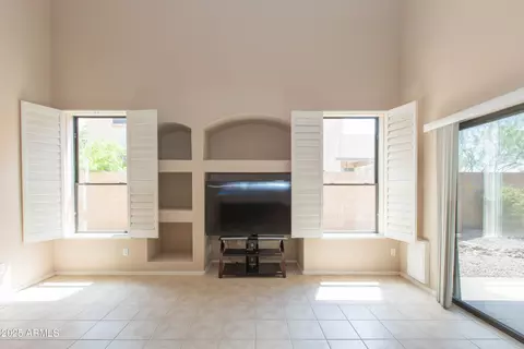 Living - 11419 Ellis St, Mesa, AZ 85207 photo 14 of 14