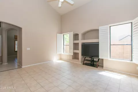 Living - 11419 Ellis St, Mesa, AZ 85207 photo 11 of 14