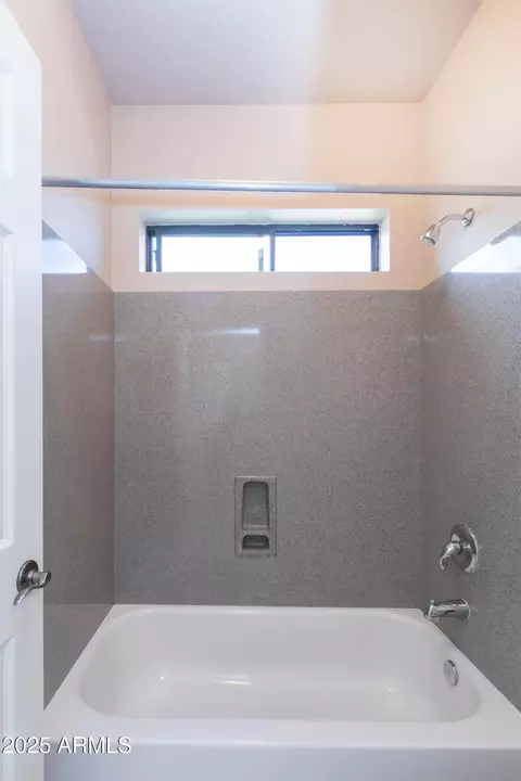 Bath - 11419 Ellis St, Mesa, AZ 85207 photo 6 of 7