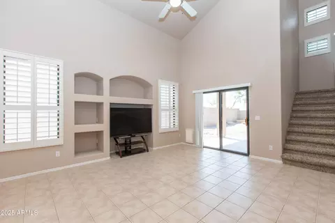 Living - 11419 Ellis St, Mesa, AZ 85207 photo 2 of 14