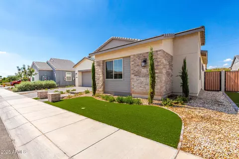 Exterior - 1248 E Jude Ln, Gilbert, AZ 85298 photo 6 of 15