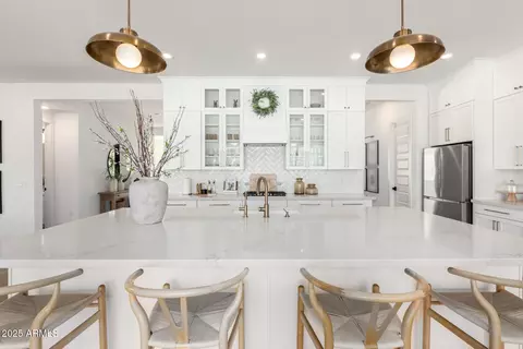 Kitchen - 1248 E Jude Ln, Gilbert, AZ 85298 photo 3 of 4