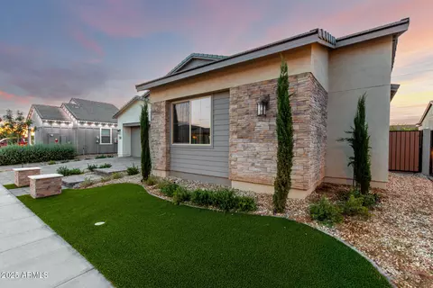 Exterior - 1248 E Jude Ln, Gilbert, AZ 85298 photo 2 of 15