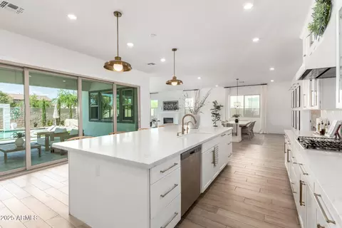 Kitchen - 1248 E Jude Ln, Gilbert, AZ 85298 photo 4 of 4