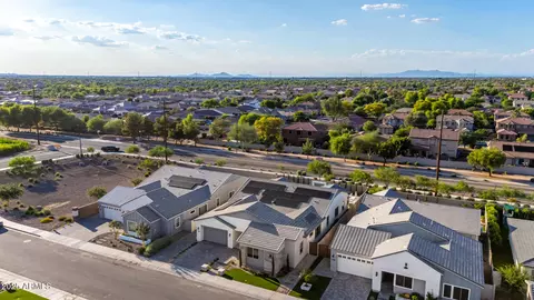 View/Area - 1248 E Jude Ln, Gilbert, AZ 85298 photo 1 of 6