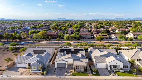 View/Area - 1248 E Jude Ln, Gilbert, AZ 85298 photo 2 of 6
