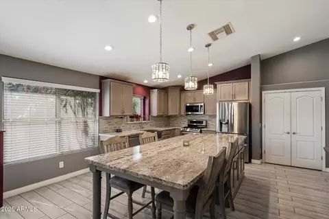Kitchen - 7925 E Osage Ave, Mesa, AZ 85212 photo 3 of 4