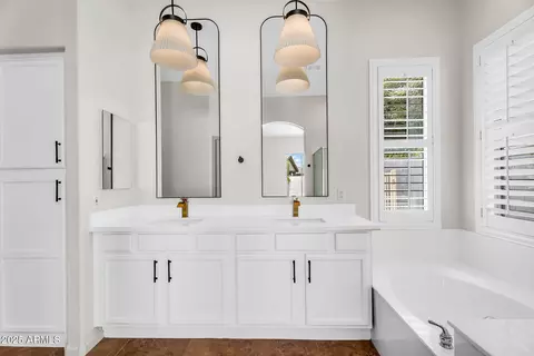 Bath - 4121 E Patrick St, Gilbert, AZ 85295 photo 1 of 5