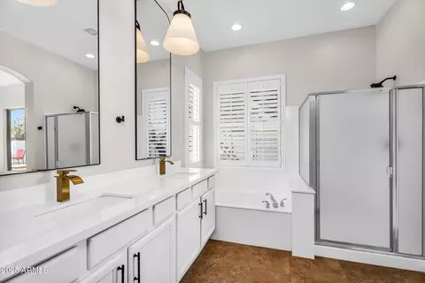 Bath - 4121 E Patrick St, Gilbert, AZ 85295 photo 2 of 5