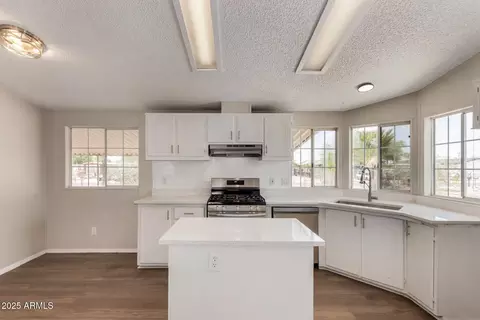 965 S Lawson Dr, Apache Junction, AZ 85120 photo 14