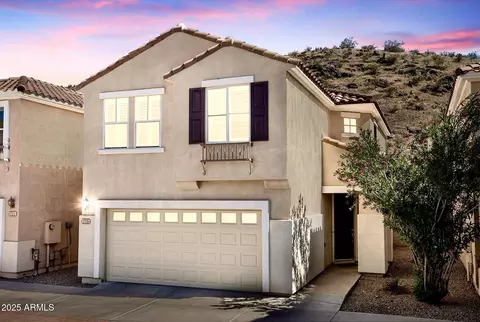 215 W Mountain Sage Dr, Phoenix, AZ 85045