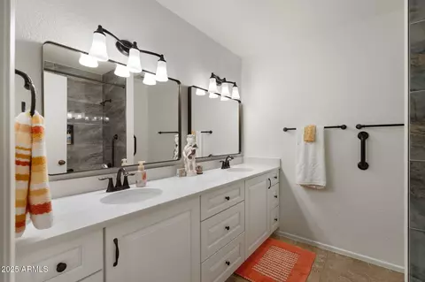 Bath - 2261 E Decatur St, Mesa, AZ 85213 photo 3 of 4