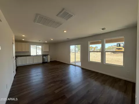20601 E Hereford Dr, Mayer, AZ 86333 photo 2