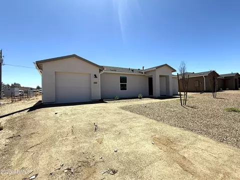 20601 E Hereford Dr, Mayer, AZ 86333 photo 11