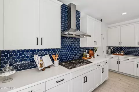Kitchen - 25710 N 20th Ln, Phoenix, AZ 85085 photo 1 of 2