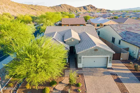 10207 W Hedge Hog Pl, Peoria, AZ 85383