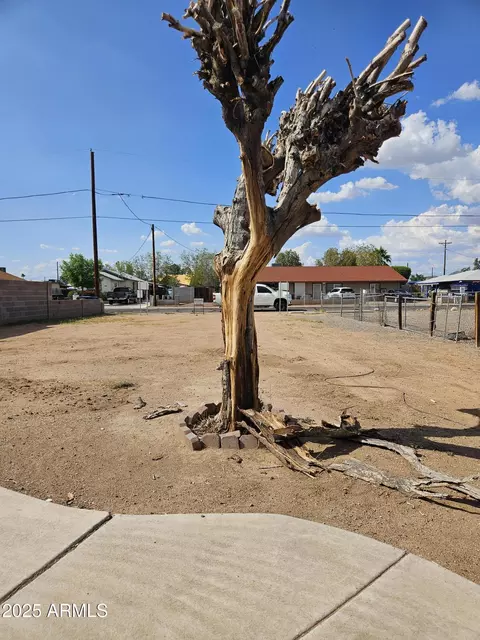Exterior - 2011 W Ocotillo Rd, Phoenix, AZ 85015 photo 6 of 6