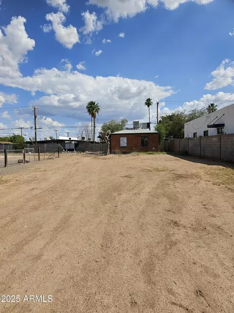 Other - 2011 W Ocotillo Rd, Phoenix, AZ 85015 photo 2 of 9