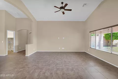 2620 E Rustling Oaks Ln, Phoenix, AZ 85024 photo 9