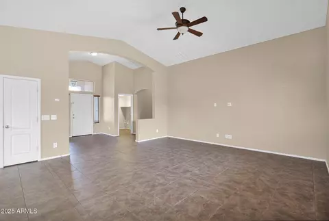 2620 E Rustling Oaks Ln, Phoenix, AZ 85024 photo 10