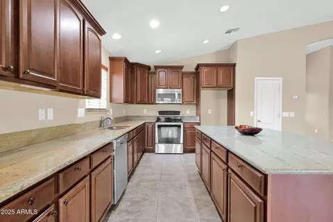 2620 E Rustling Oaks Ln, Phoenix, AZ 85024 photo 12
