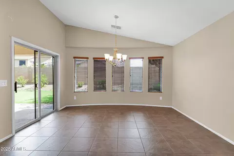 2620 E Rustling Oaks Ln, Phoenix, AZ 85024 photo 11