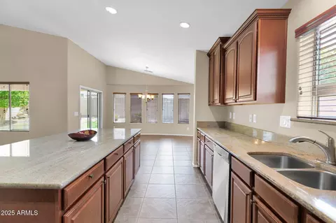 2620 E Rustling Oaks Ln, Phoenix, AZ 85024 photo 13