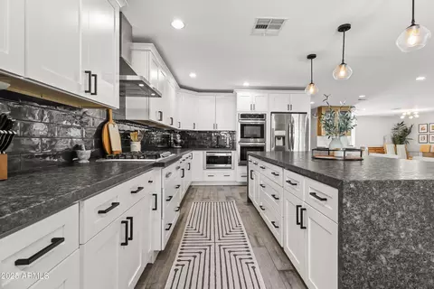 6721 N 14th Pl, Phoenix, AZ 85014 photo 9